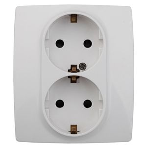 12-2104-01 РОЗЕТКА 2Х2Р+Е SCHUKO16АХ-250В СО ШТОРКАМИ БЕЛЫЙ ЭРА